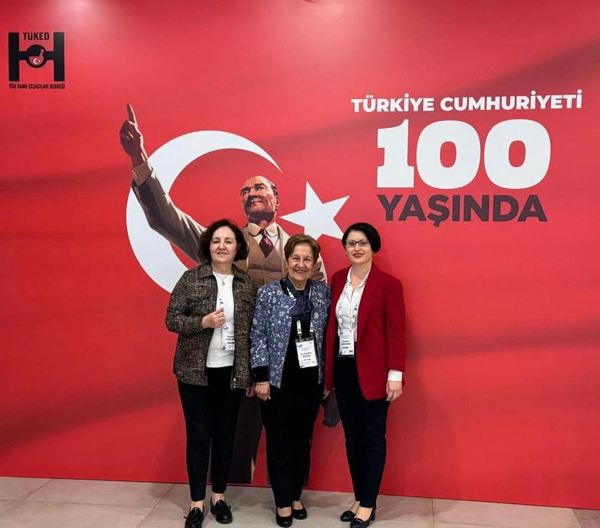 ECZAKDER Başkanı ve Genel Sekreteri TÜKED Kongresindeydi.