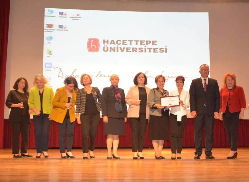 Hacettepe Üniversitesi Eczacılık Fakültesi Akreditasyon Belgesi Takdim Töreni